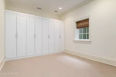 215 Milbank Avenue #E, Greenwich, CT 06830 - Photo 23