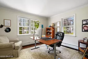 2 Daffodil Ln, Greenwich, CT 06807 - Photo 23