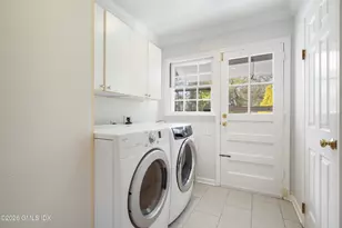 2 Daffodil Ln, Greenwich, CT 06807 - Photo 19