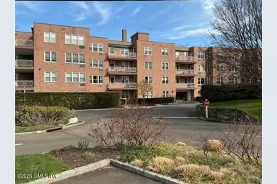 2 Putnam Hill #2E, Greenwich, CT 06830 - Photo 3