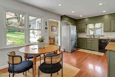 42 Nicholas Avenue, Greenwich, CT 06831 - Photo 9