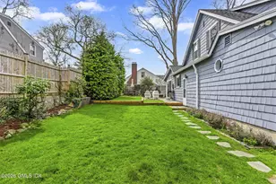 8 Potter Dr, Old Greenwich, CT 06870 - Photo 21