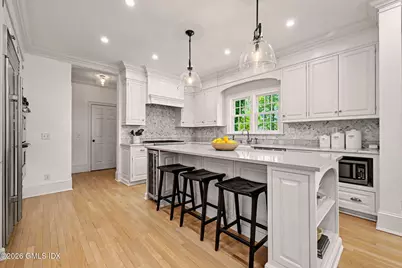 49 Willow Road, Greenwich, CT 06878 - Photo 9