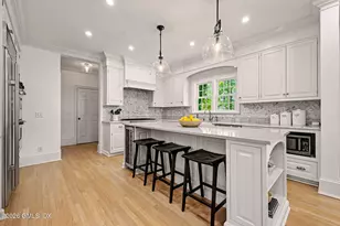 49 Willow Rd, Greenwich, CT 06878 - Photo 9