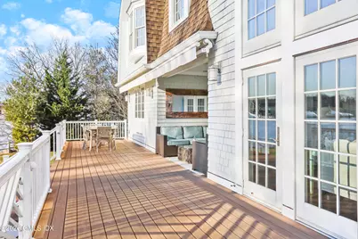 30 Bayside Terrace, Greenwich, CT 06878 - Photo 7