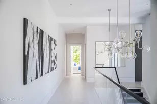 8 Fox Run Ln, Greenwich, CT 06831 - Photo 25
