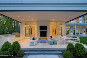 8 Fox Run Ln, Greenwich, CT 06831 - Photo 33