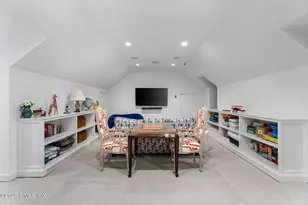 545 Indian Field Rd, Greenwich, CT 06830 - Photo 29