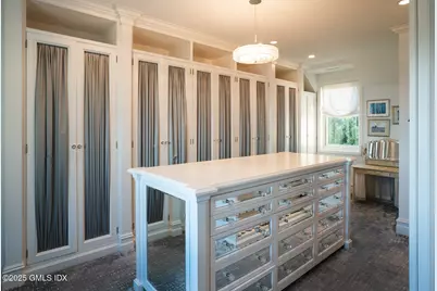 545 Indian Field Road, Greenwich, CT 06830 - Photo 19