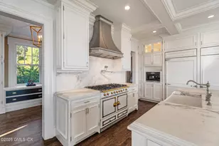 545 Indian Field Rd, Greenwich, CT 06830 - Photo 7