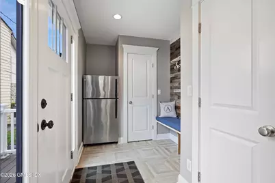 18 Moshier Street, Greenwich, CT 06831 - Photo 3
