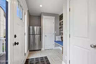 18 Moshier St, Greenwich, CT 06831 - Photo 3