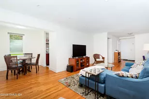 52 Lafayette Pl, Greenwich, CT 06830 - Photo 5