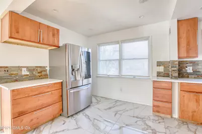 24 Hollow Wood Lane #2, Greenwich, CT 06831 - Photo 5
