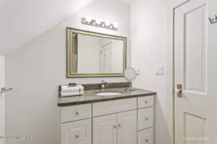 98 Byram Shore Rd, Greenwich, CT 06830 - Photo 15