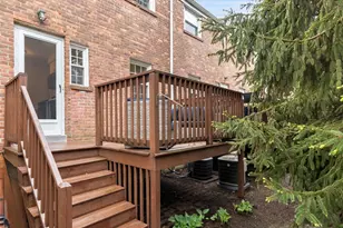 289 Bridge St, Stamford, CT 06905 - Photo 7
