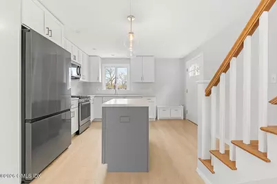 14 Cos Cob Avenue #3, Greenwich, CT 06807 - Photo 3