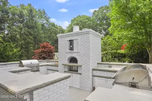 23 Wyckham Hill Ln, Greenwich, CT 06831 - Photo 5