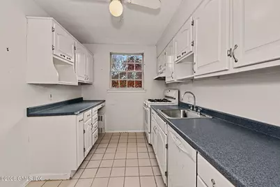 29 Putnam Park #29, Greenwich, CT 06830 - Photo 7