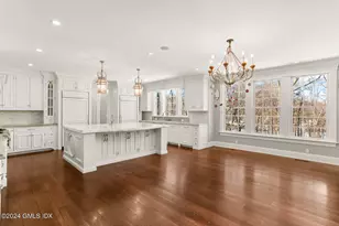 386 Westover Rd, Stamford, CT 06902 - Photo 5