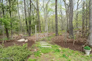 42 Stone Brook Ln, Greenwich, CT 06807 - Photo 35