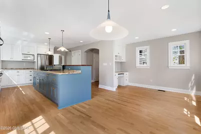 71 S Park Avenue, Old Greenwich, CT 06870 - Photo 7