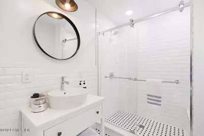 70 Gregory Road, Greenwich, CT 06807 - Photo 23