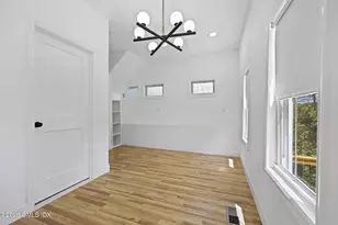 300 Bruce Park Ave, Greenwich, CT 06830 - Photo 23