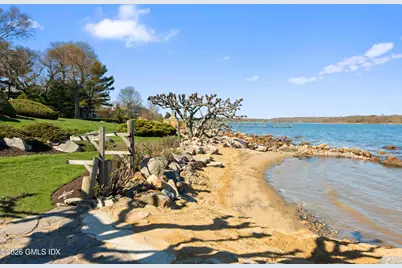 39 Chippechaug Trail, Stonington, CT 06378 - Photo 11