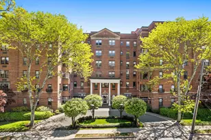 40 W Elm St, Greenwich, CT 06830 - Photo 1