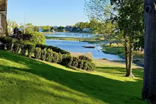 14 Shoal Point Ln, Greenwich, CT 06878 - Photo 1