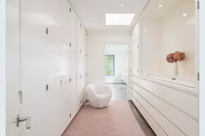 306 Round Hill Road, Greenwich, CT 06831 - Photo 21