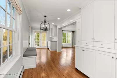 111 Stanwich Road, Greenwich, CT 06830 - Photo 15