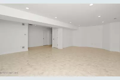 8 Rippowam Road #B, Greenwich, CT 06807 - Photo 21
