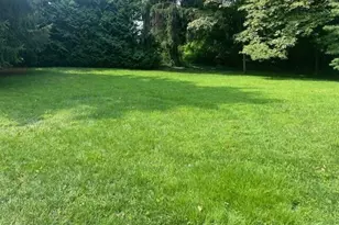 45 Thornhill Rd, Greenwich, CT 06878 - Photo 3