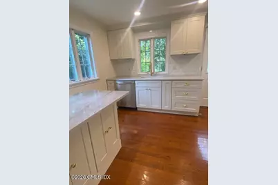 45 Thornhill Road, Greenwich, CT 06878 - Photo 9