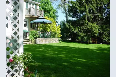 45 Thornhill Road, Greenwich, CT 06878 - Photo 21