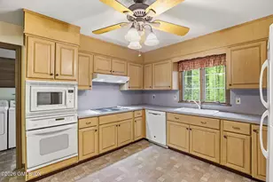 86 Dandy Dr, Greenwich, CT 06807 - Photo 11