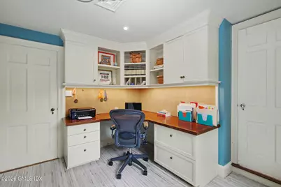184 Stanwich Road, Greenwich, CT 06830 - Photo 31