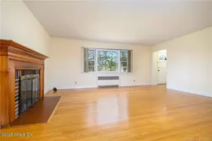 31 Cognewaugh Rd, Greenwich, CT 06807 - Photo 3