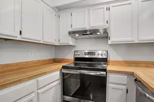 1465 E Putnam Ave, Old Greenwich, CT 06870 - Photo 11