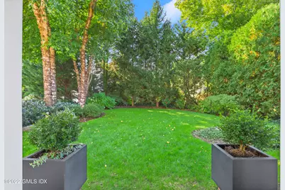24 Orchard Place #B, Greenwich, CT 06830 - Photo 33