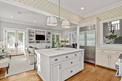 24 Orchard Place #B, Greenwich, CT 06830 - Photo 7