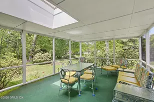 45 Carriage Dr Sout, Stamford, CT 06902 - Photo 17