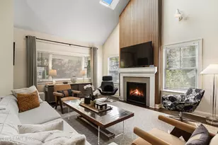 11 Annjim Dr, Greenwich, CT 06830 - Photo 3