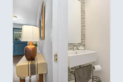 60 Lockwood Avenue, Old Greenwich, CT 06870 - Photo 13