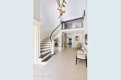 20 Oak Street, Greenwich, CT 06831 - Photo 3