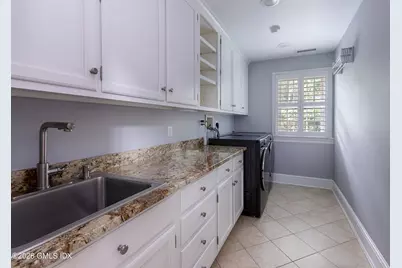 20 Oak Street, Greenwich, CT 06831 - Photo 31