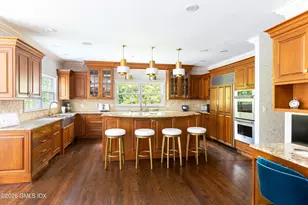20 Oak St, Greenwich, CT 06831 - Photo 9