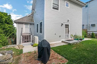 30 Chapel Street, Greenwich, CT 06831 - Photo 31